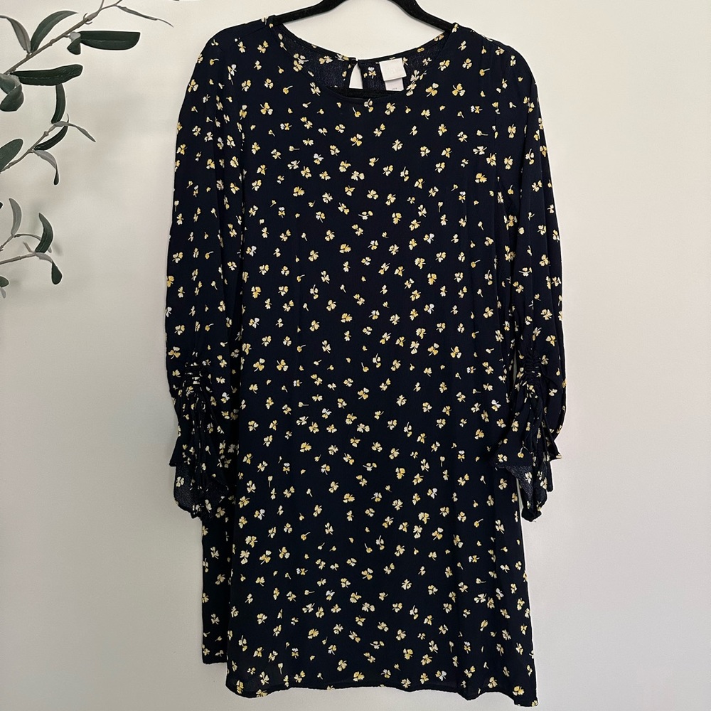 H&M floral printed dress with detail sleeves - size 6